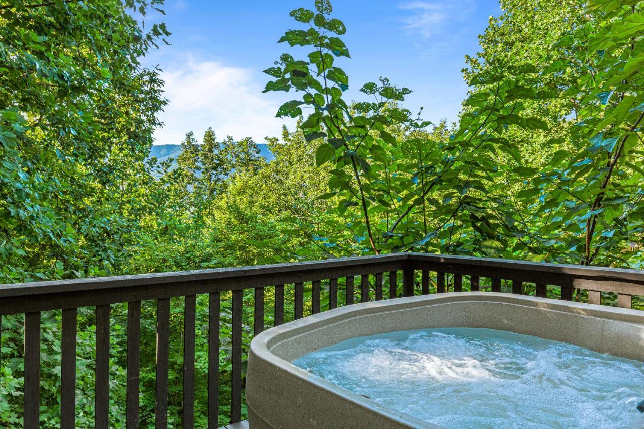 Little Bear Villa Gatlinburg Exterior photo